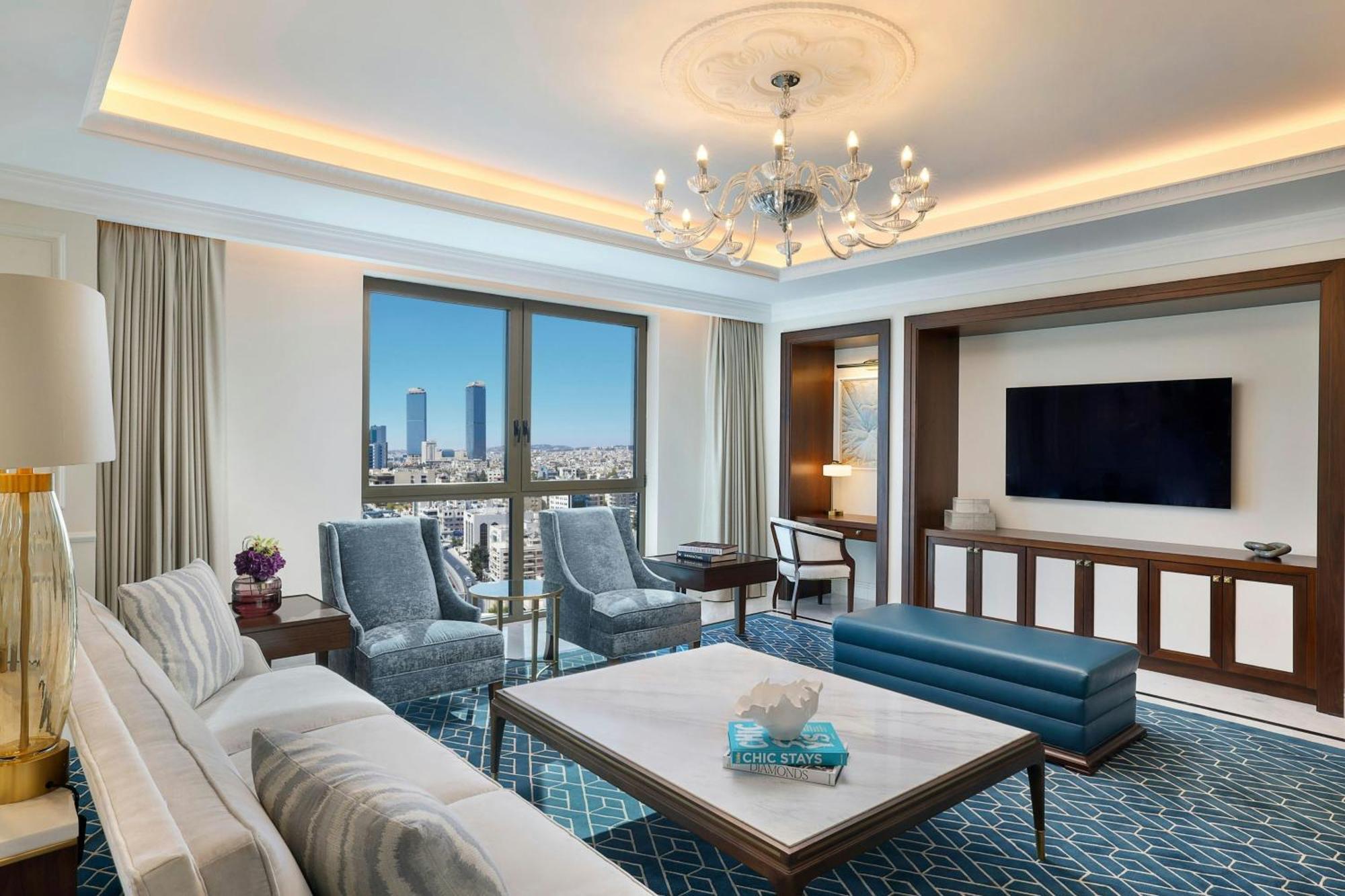 The Ritz-Carlton, Amman Hotel ภายนอก รูปภาพ A suite at the hotel