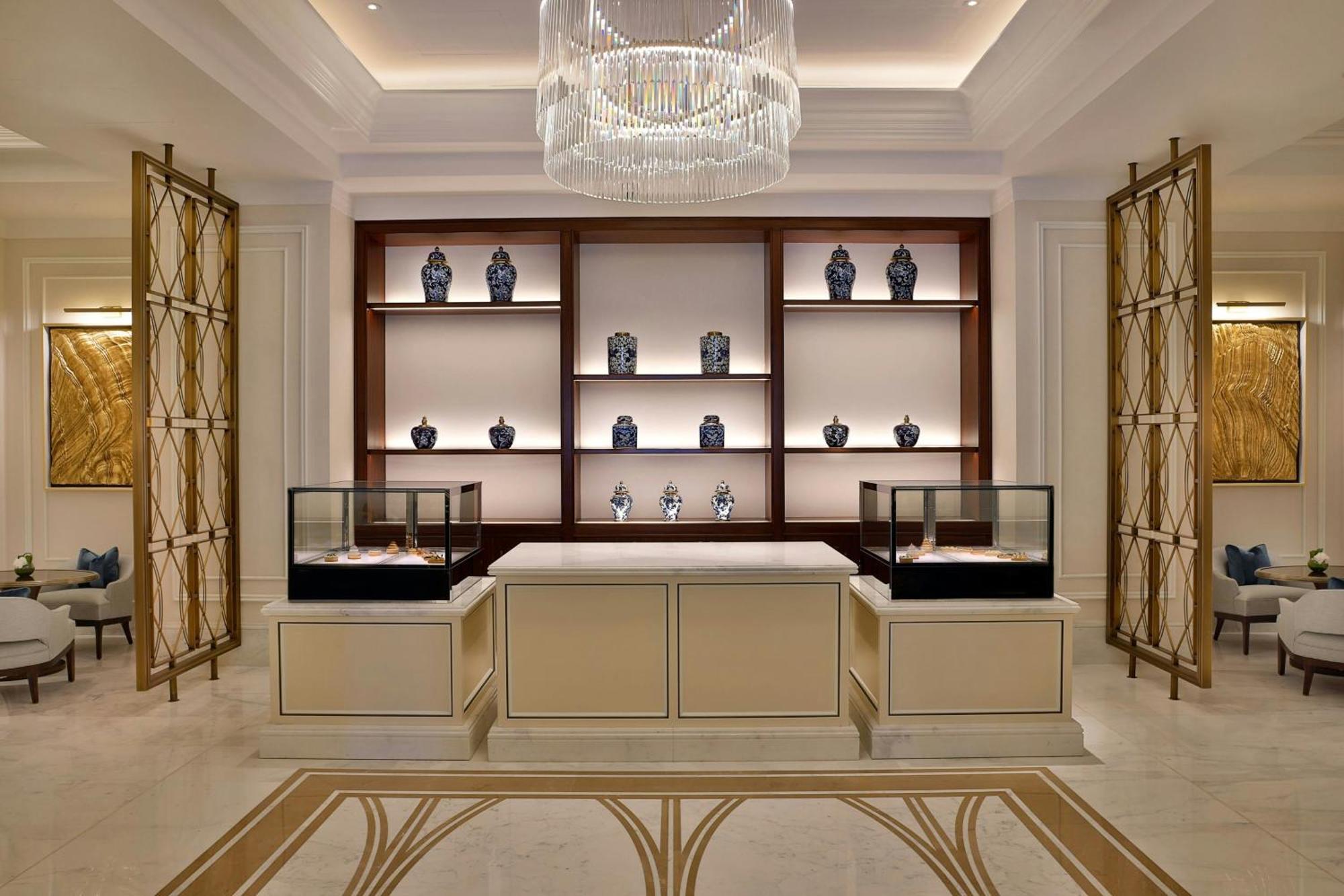The Ritz-Carlton, Amman Hotel ภายนอก รูปภาพ The lobby of the hotel