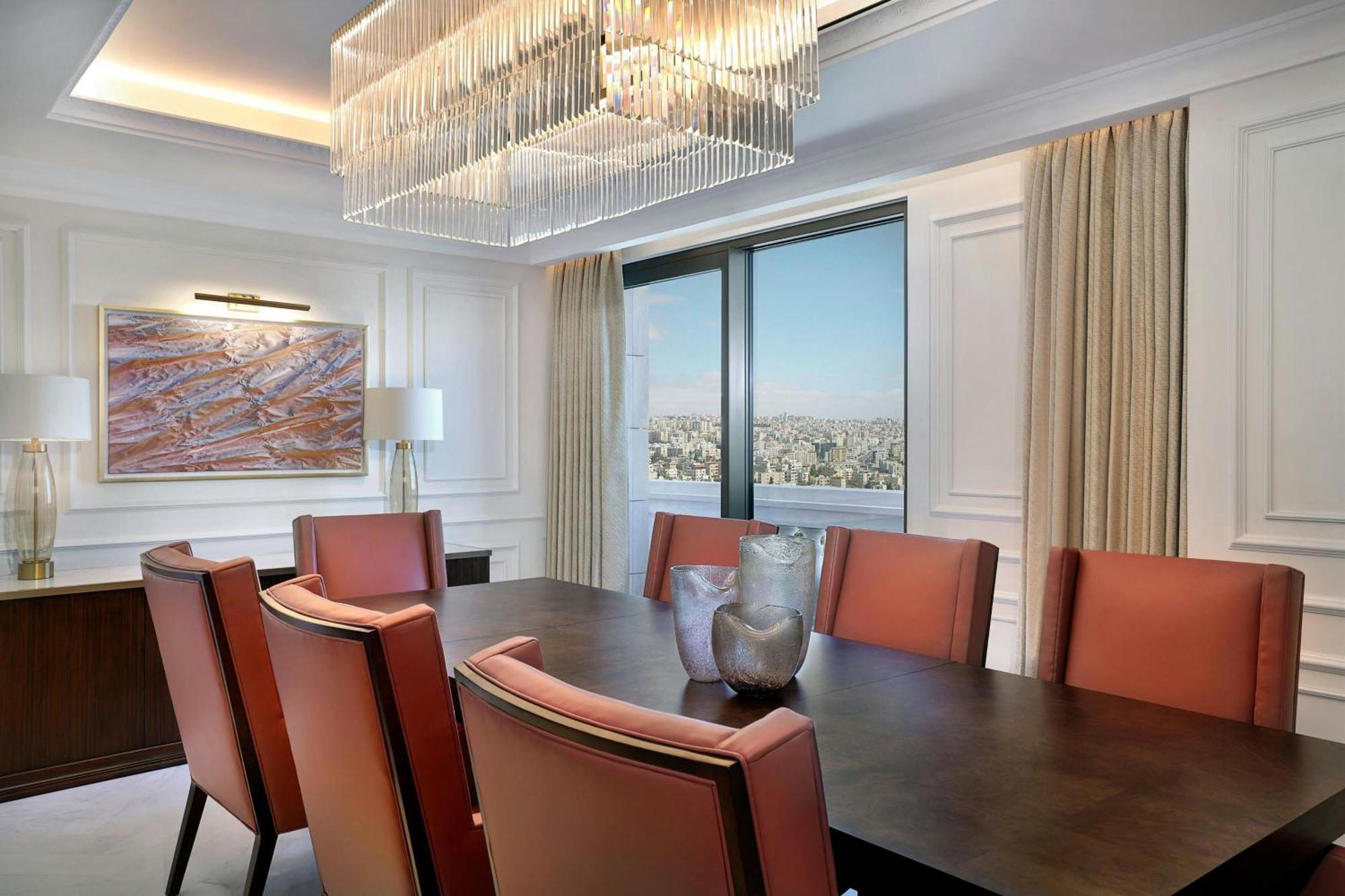 The Ritz-Carlton, Amman Hotel ภายนอก รูปภาพ The dining room